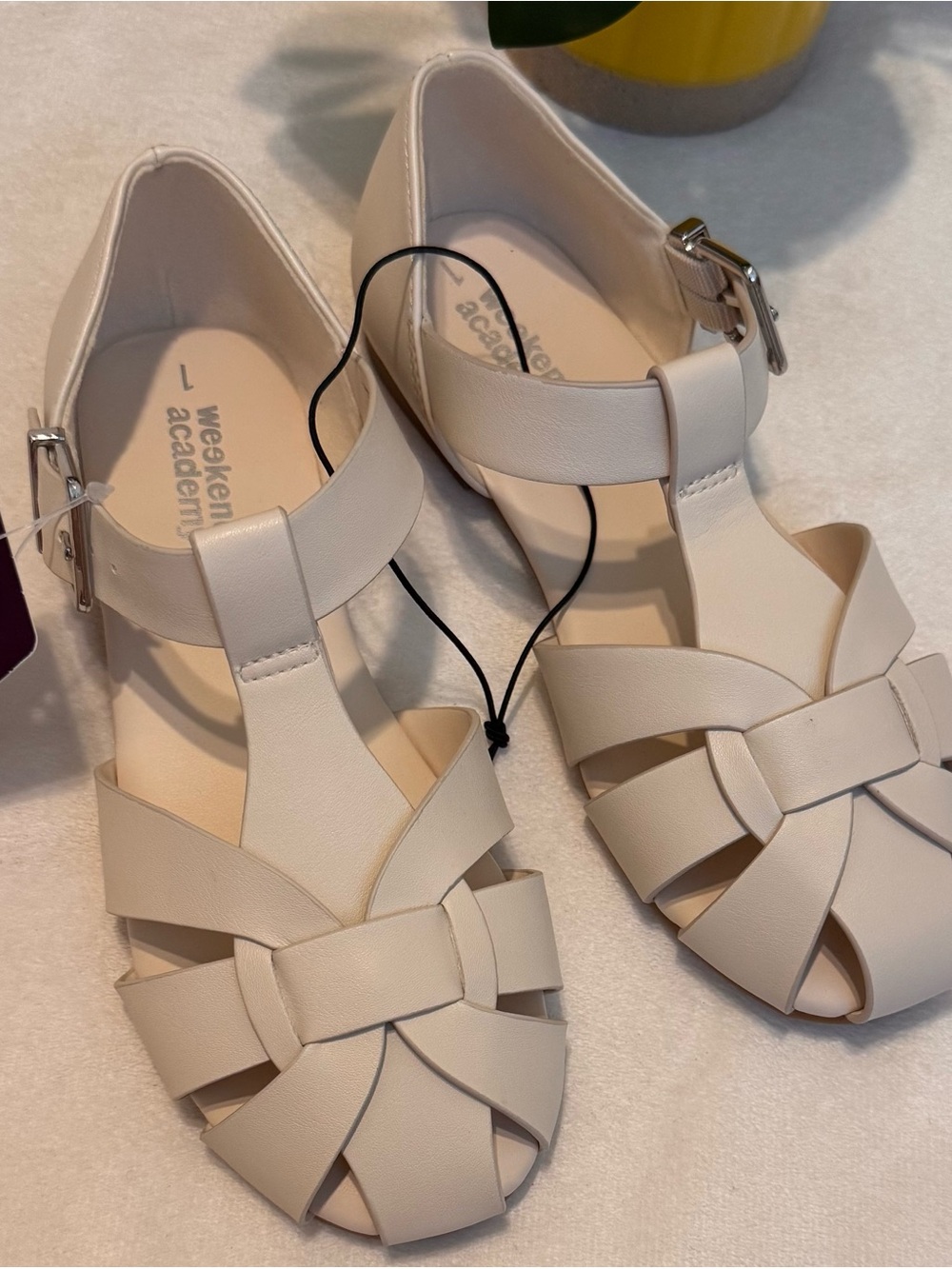 Weekend Academy Girls Fisherman Sandals, Size 1